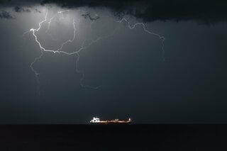 イラン、ホルムズ海峡に通航料を課す法案検討－安全提供する見返りに| TBS CROSS DIG with Bloomberg