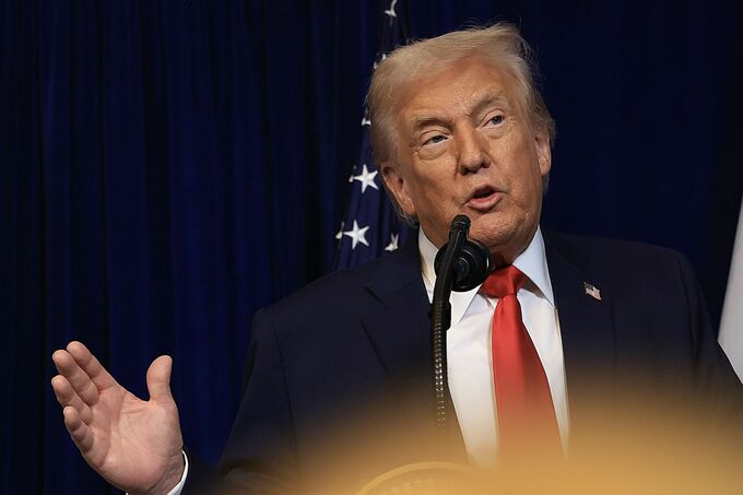 トランプ大統領、米エムコアの半導体資産売却を阻止－安全保障が理由