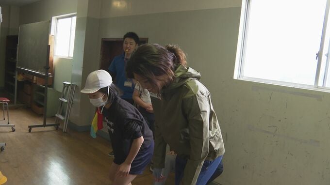 廊下を走っても怒られない？小学校自慢の100メートル廊下を"全力ダッシュ"　山口・下関　|　山口のニュース・天気・防災｜tys NEWS｜ｔｙｓテレビ山口