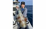 【 片原恵麻 】　イカ釣り上げ笑顔　「泣きそうになるくらい釣れない日もあれば　こんな簡単に釣れちゃうこともある」　先日は「３００キロ超」の巨大クロマグロを釣り上げ、話題に|TBS NEWS DIG