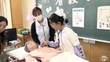 小学生が看護や福祉の職業体験  看護学科などの高校生が講師に　青森県青森市　|　青森のニュース│ATV NEWS│青森テレビ