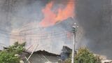 住宅など6棟全焼 山林に燃え広がり消防防災ヘリで消火 煙吸い1人搬送 　福島・郡山市　7日　|　福島のニュース│TUF