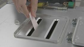 2月1日までに約456万人が期日前投票　前回比97.46%でスタート　入場整理券の郵送遅れも影響か|TBS NEWS DIG