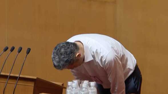 "裏アカ不適切投稿"福岡・林泰輔県議に異例の「2つの問責決議案」本人は体調不良で議会を欠席 | 福岡のニュース|RKB NEWS|RKB毎日放送