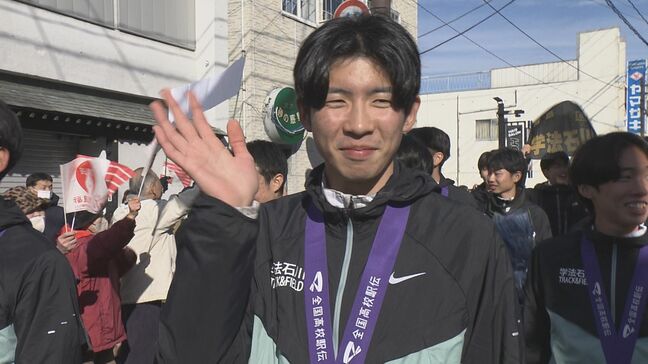 「新たなチャレンジを」高校生ＮО.1増子陽太選手が抱負　全国高校駅伝男子優勝の学法石川　地元パレードに多くの町民　福島|TBS NEWS DIG
