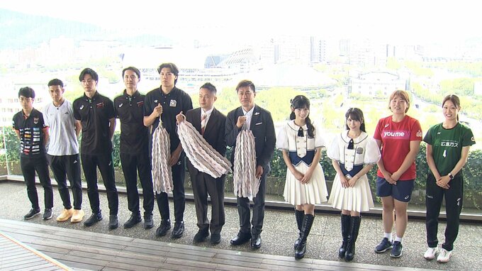 広島ドラゴンフライズ「おりづるリレー報告会」　STU48・トップス広島選手らが参加　|　RCC NEWS | 広島ニュース | RCC中国放送
