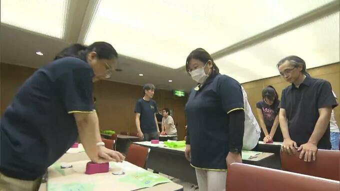 心肺停止の人に対して適切な応急手当を学ぶ救急講座が開かれる【岡山】|TBS NEWS DIG