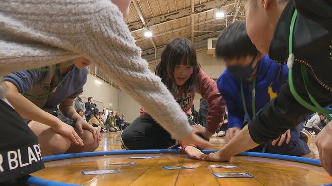 「ますます興味を持ちました」郷土かるた大会で熱戦！　児童たちが『ふるさと』の歴史や文化を知る|TBS NEWS DIG