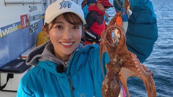 片原恵麻】「明石でタコ釣り」笑顔で釣果を報告 「最近は釣果もいい