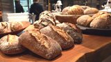 「おいしい水を求めて ここにたどり着きました」人気のTruffle BAKERYが初出店 商品の開発拠点も 山梨・北杜市|TBS NEWS DIG