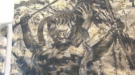 コロナ終息を願って描いた巨大なアクリル画登場 仏像画など70点の作品