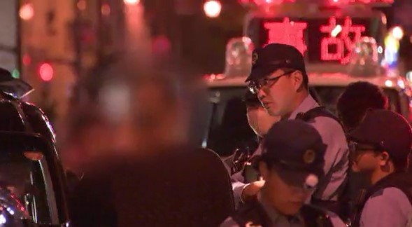 【緊迫する現場】夜の中心市街地に大勢の警察官が…何があった？？長野市の現場は一時、騒然…交通事故巡って当事者間でトラブルか…警察を取材すると「発表する案件ではないので、理由は言えません…」　|　SBC NEWS | 長野のニュース | SBC信越放送