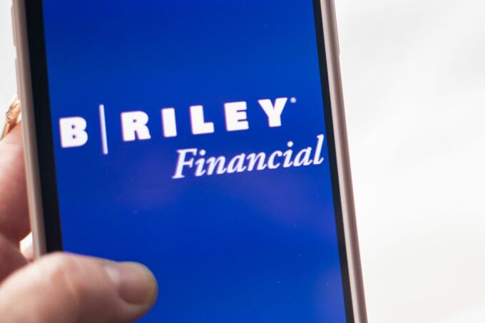 Ｂ.ライリー出資のＦＲＧ、連邦破産法11条の適用申請準備－関係者