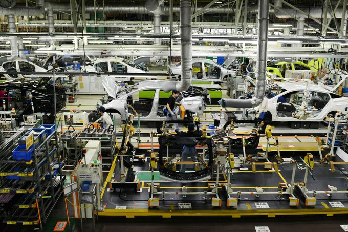 豊田織株がストップ高に、トヨタ創業家が非上場化前提の買収提案