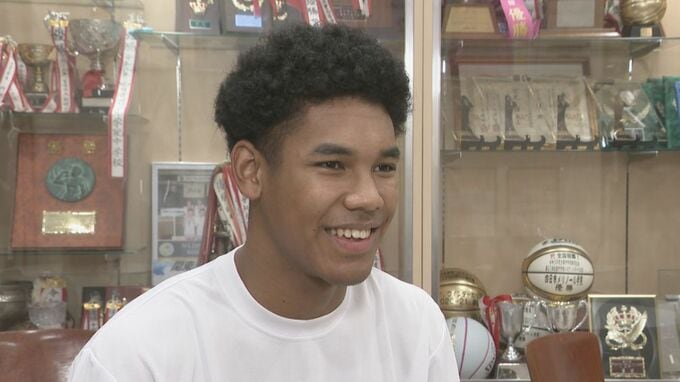 バスケ界の大谷翔平!? 身長196cmのスーパー高校生(15)  豪快ダンクに鮮やかなドリブル「将来の夢はNBA選手」|TBS NEWS DIG
