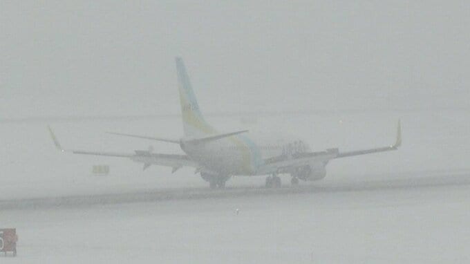 《新千歳空港》発着129便が欠航※午後3時時点　JAL18便・ANA64便など…午前9時の欠航90便から増加　　|　北海道のニュース｜HBC北海道放送