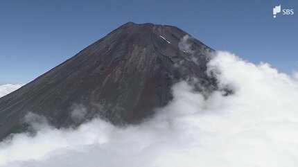 富士山9 富士山山頂で台湾からの観光客の女性が意識を失う＝静岡県警 | 静岡の