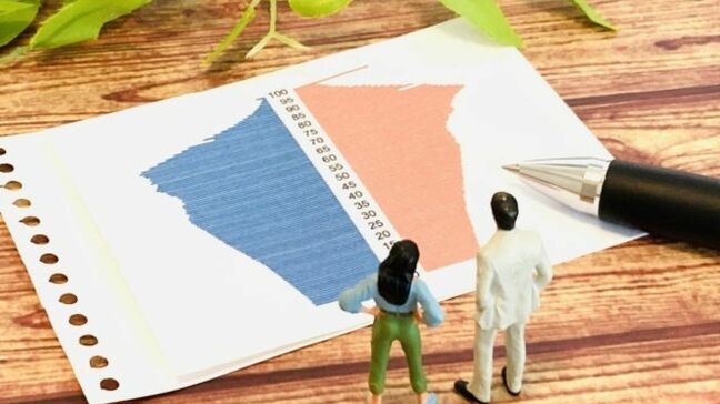 「戦争よりも確実に国を滅ぼす」日本の少子化を考える|TBS NEWS DIG