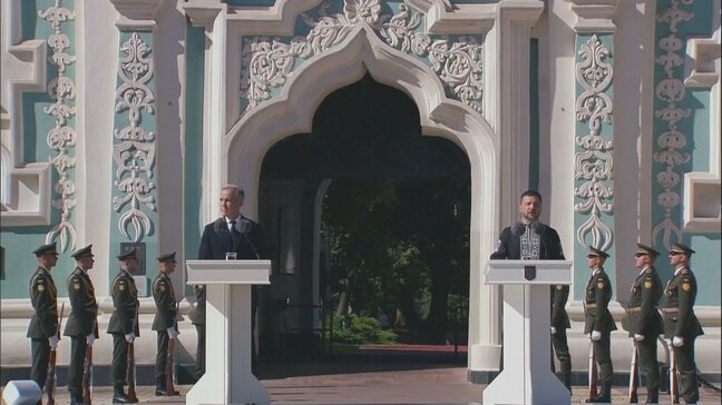 ウクライナで独立記念日を祝う式典 カナダ・カーニー首相も出席「ロシアへの抑止力の強化を」|TBS NEWS DIG