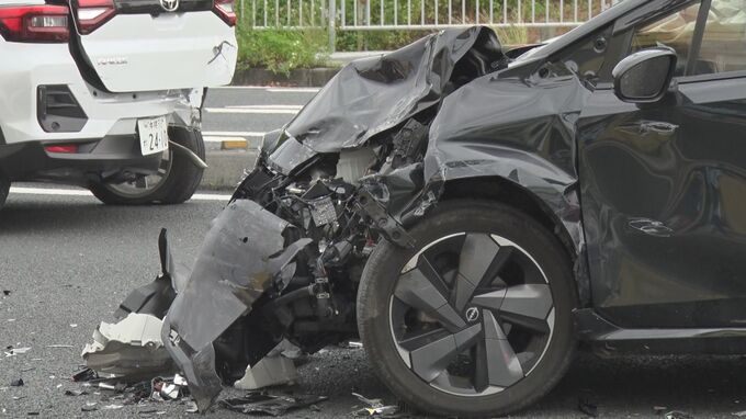 国道58号で5台絡む多重事故　7人搬送　宜野湾市|TBS NEWS DIG