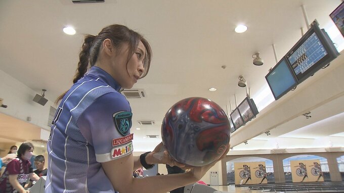 プロボウラー姫路麗選手がファンを魅了　大分市でボウリングチャレンジマッチ　|　大分のニュース｜OBS NEWS｜大分放送