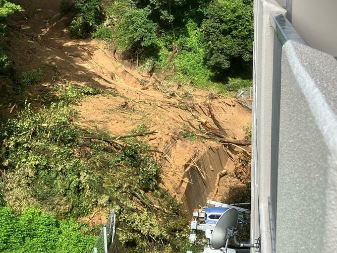 松山市で土砂崩れ 住人3人が逃げ遅れの情報も 松山城の麓　|　愛媛のニュース - Nスタえひめ｜あいテレビは6チャンネル