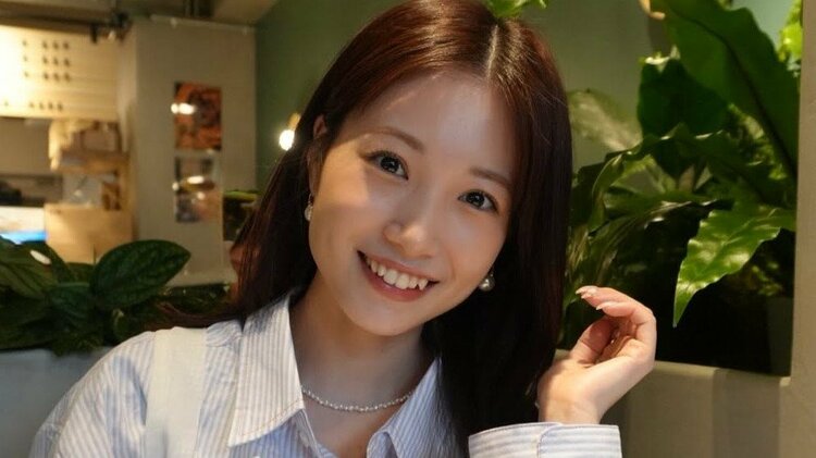 モコ　　朝長美桜セット 元HKT48の朝長美桜さんがオフィシャルファンクラブサービス「MIO