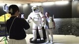 小惑星探査機「はやぶさ2」の模型に宇宙服のレプリカ 展覧会「わたしと宇宙展生命の地球と共に」 愛媛県・今治市|TBS NEWS DIG