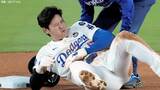 ド軍2連勝＆由伸WS初勝利も激震...大谷翔平にアクシデントか、現地中継で「肩っすね、肩」の声、盗塁失敗後に苦悶の表情|TBS NEWS DIG