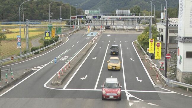 高速下りた直後の信号待ちで大型トラックのタイヤ付近から出火　須坂長野東ICの出口が1時間半にわたり閉鎖　運転していた男性にけがなし　長野・須坂市・上信越道|TBS NEWS DIG