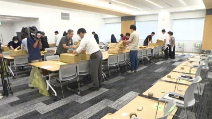 知事選挙を前に投票用紙の発送準備  視覚障がい者が「代筆なし」で投票可能に サインガイド導入 愛媛|TBS NEWS DIG