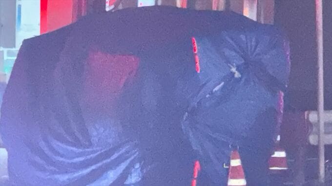 【速報】緊急走行のパトカーが乗用車と衝突、横転　乗用車の70代の男女2人とパトカーの巡査1人の合わせて3人がケガ　病院に搬送　山梨　|　山梨のニュース | ＵＴＹテレビ山梨