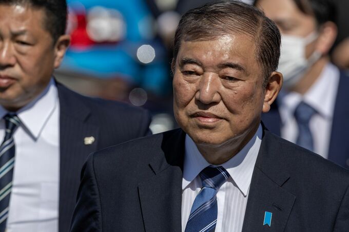 【日本市況】株安続く、衆院選後の政局不透明－リスクオフで債券高