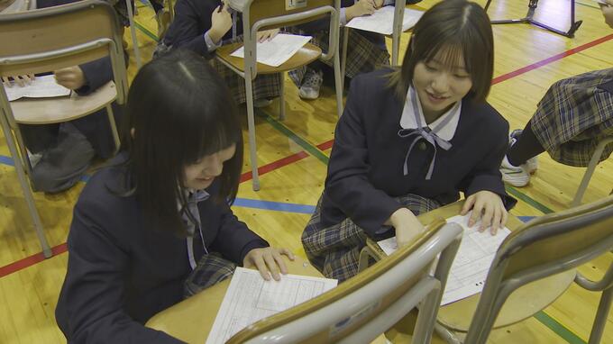 高校生「届け人がわからない」手書きの『転出届』に苦戦…　『引っ越し』の手続きや最新のDX手続きを体験してみた　|　青森のニュース│ATV NEWS│青森テレビ