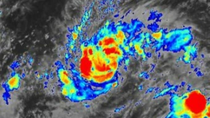 【最新台風情報】台風13号（ドルフィン）発生　8月1日（土）に最大瞬間風速70m/sの「非常に強い勢力」になる可能性　そのまま北上か　日本への影響は？　予想進路図／雨風シミュレーションあり|TBS NEWS DIG