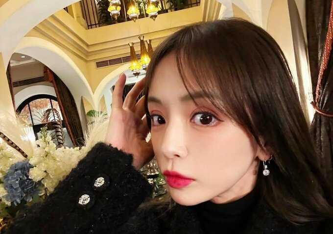 【浜崎あゆみ】　「わたしは自分を認めてあげることが非常に不得意な人間ですが　今日の自分は少し褒めてあげたい」　ＳＮＳに想いつづる|TBS NEWS DIG