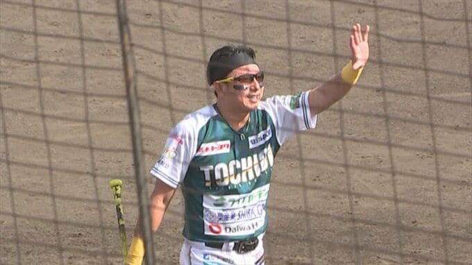 「山梨といえばブドウかチェスト！」　BCリーグ 元メジャーリーガー・川﨑宗則選手率いる栃木と山梨ファイアーウィンズが対戦　|　山梨のニュース | ＵＴＹテレビ山梨